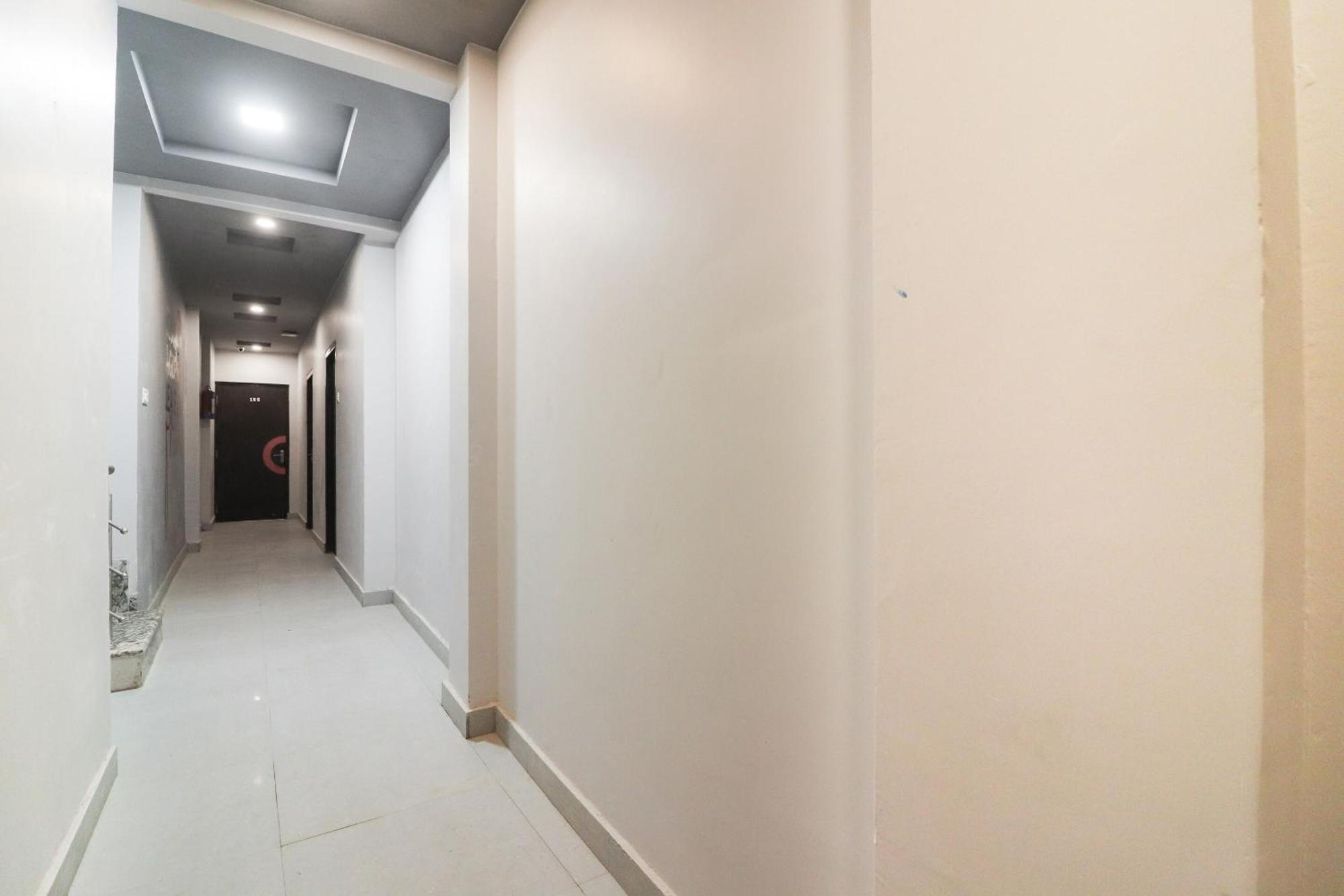 Super Collection O Sonica Gold Civil Lines Hotell Allāhābād Junction Exteriör bild