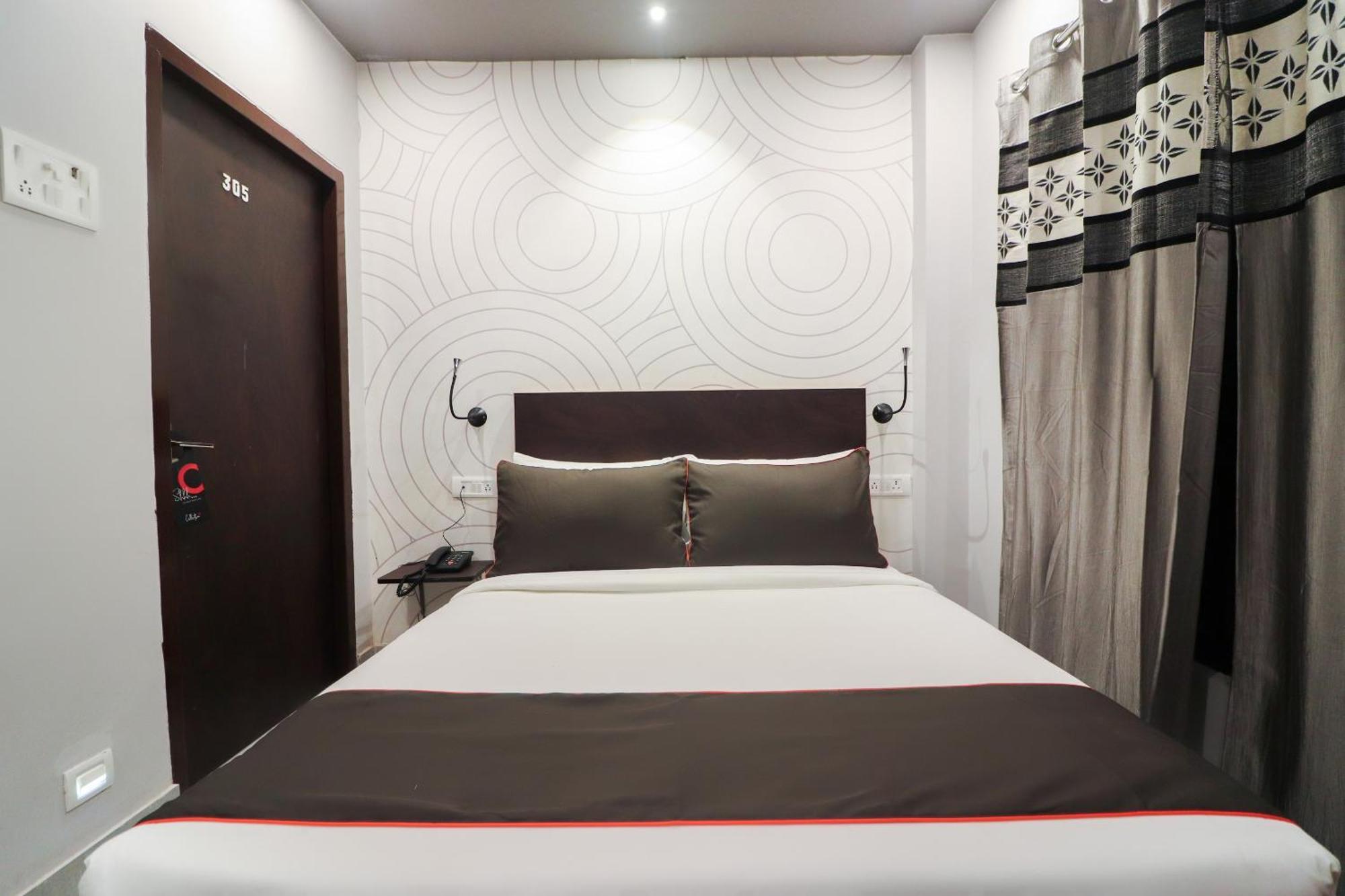 Super Collection O Sonica Gold Civil Lines Hotell Allāhābād Junction Exteriör bild